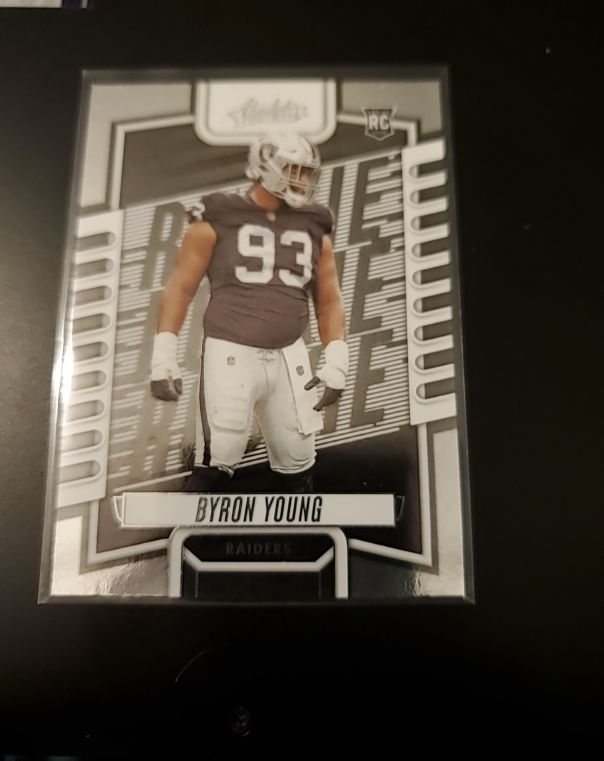 2023 Panini Absolute Football #178 Byron Young — front