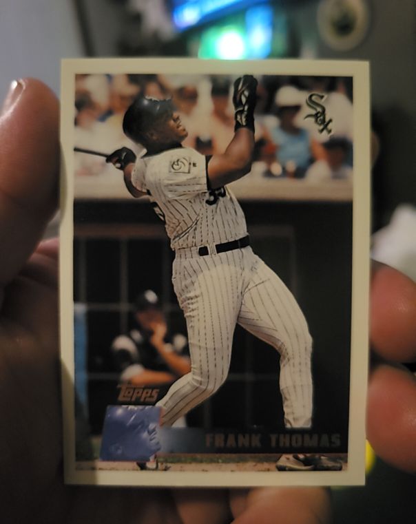 1996 Topps #100 Frank Thomas — front