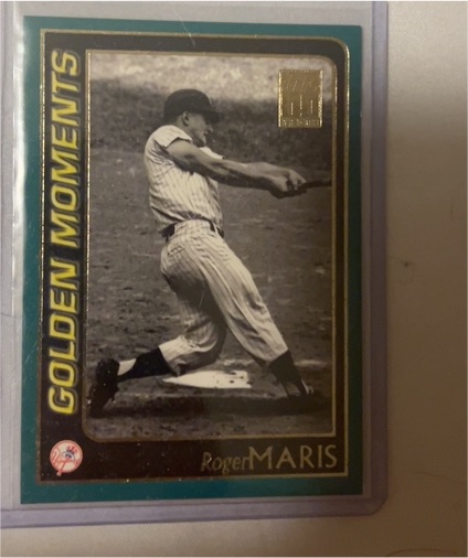 2001 Topps Golden Moments #383 Roger Maris — front