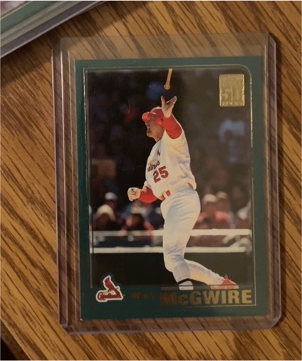 2001 Topps #50 Mark McGwire — front
