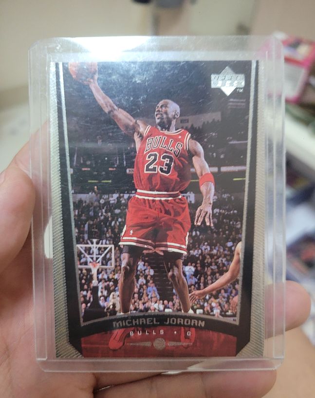 1998-99 Upper Deck #230V Michael Jordan — front