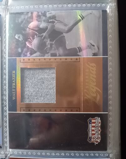 2007 Donruss Americana Sports Legends Jumbo Relic # Walt Frazier — front