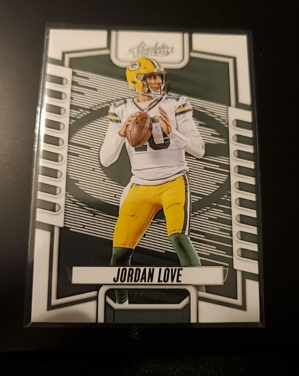 2023 Panini Absolute #32 Jordan Love — front
