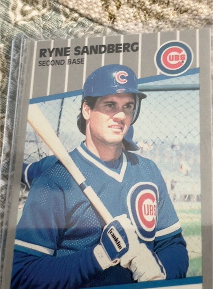 1989 Fleer #437 Ryne Sandberg — front