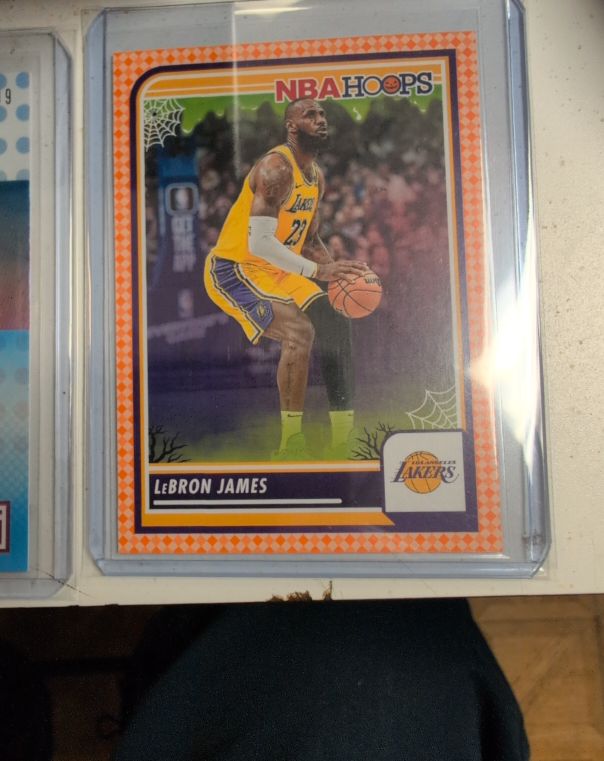 2023-24 Panini Haunted Hoops Orange #149 LeBron James — front