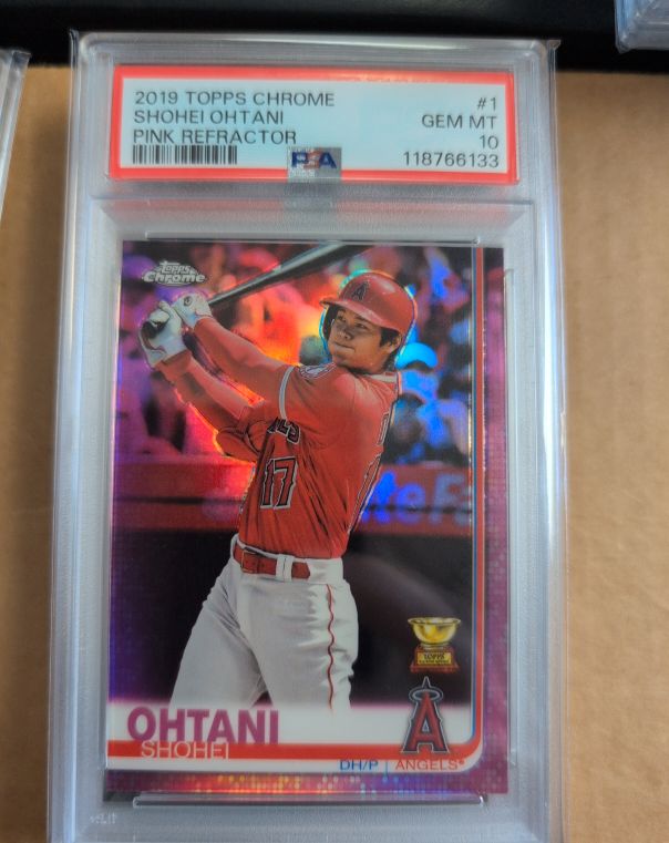 2019 Topps Chrome #1 Shohei Ohtani Pink Refractor — front
