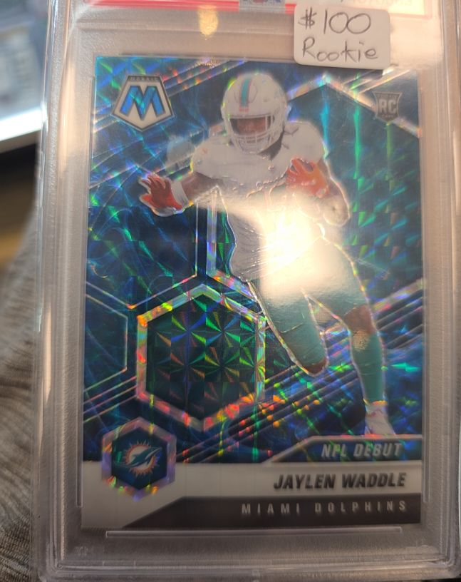 2021 Panini Mosaic NFL Debut #Jaylen Waddle — front