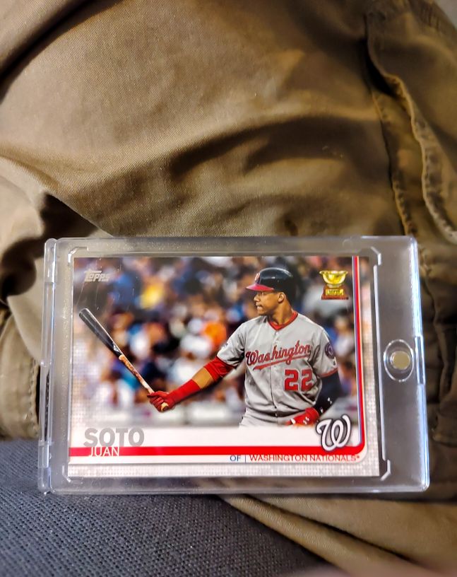 2019 Topps #213 Juan Soto — front