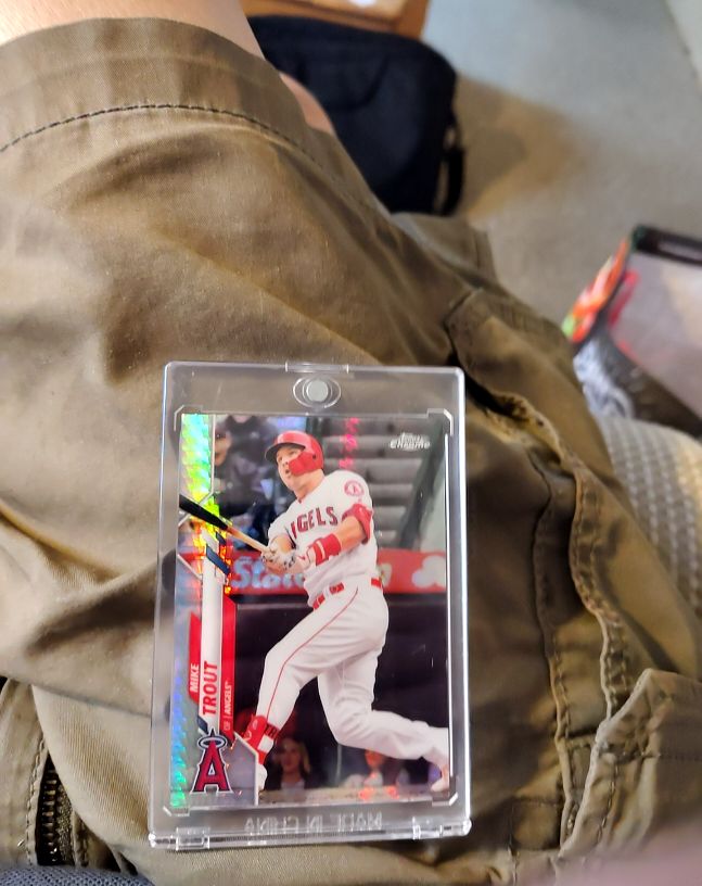 2020 Topps Chrome #1 Mike Trout Prism Refractor — front