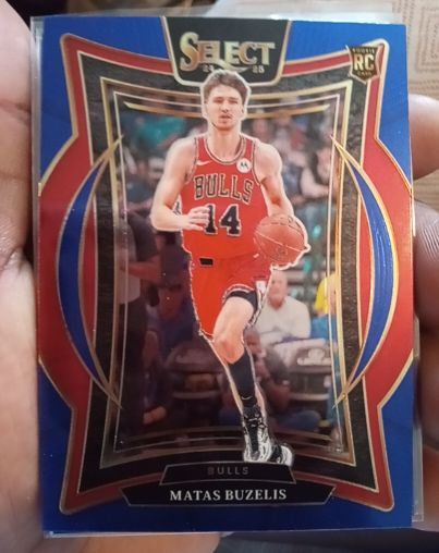 2024-25 Panini Select #70 Matas Buzelis — front