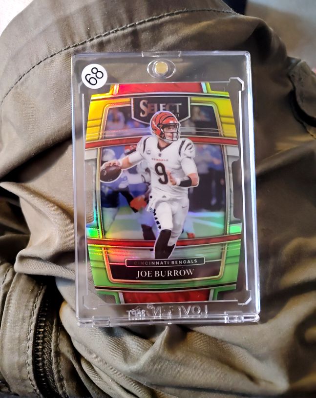 2021 Panini Select #9 Joe Burrow Silver Prizm Refractor Die Cut Bengals — front