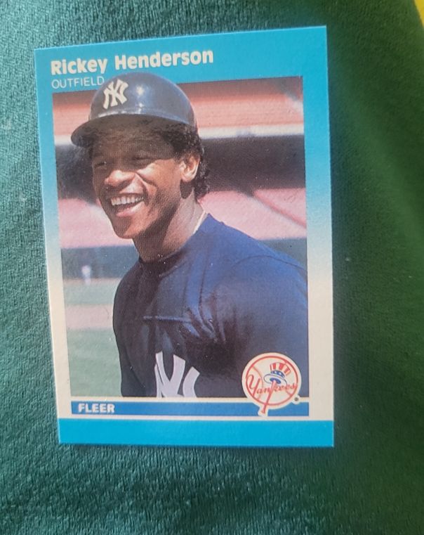 1987 Fleer Mini #52 Rickey Henderson — front