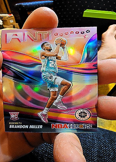 2023-24 Panini NBA Hoops Premium Stock #11 Brandon Miller Anti-Gravity Rookie Card — front