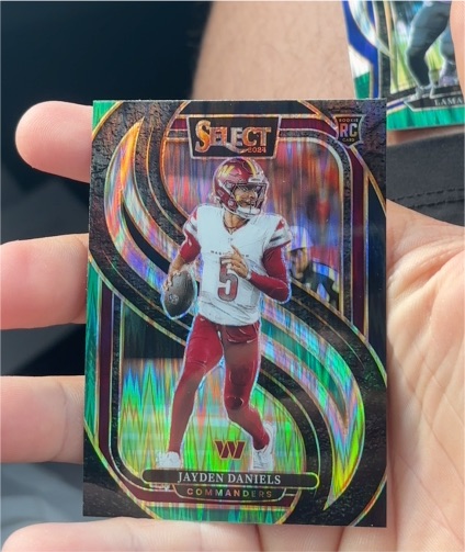 2024 Panini Select Premier Level #112 Jayden Daniels — front