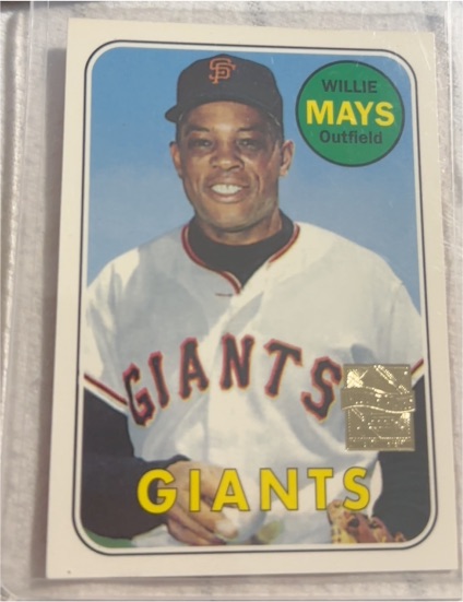 1997 Topps #23 Willie Mays — front