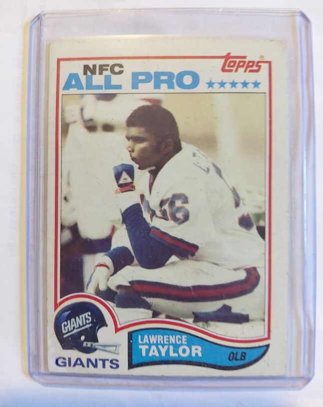 1982 Topps #434 Lawrence Taylor — front