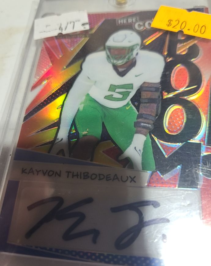 2022 Leaf Valiant Here Comes the Boom #2 Kayvon Thibodeaux — front