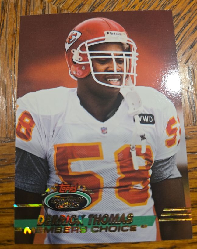1993 Topps Stadium Club #492 Derrick Thomas — front
