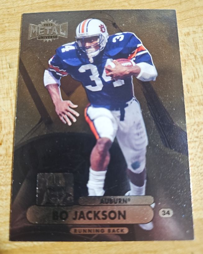 1998 Metal Universe #34 Bo Jackson — front