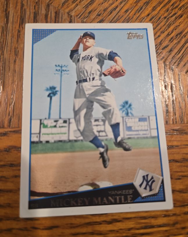 2009 Topps #7 Mickey Mantle — front