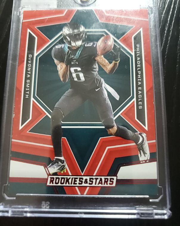 2023 Panini Rookies & Stars #81 DeVonta Smith — front