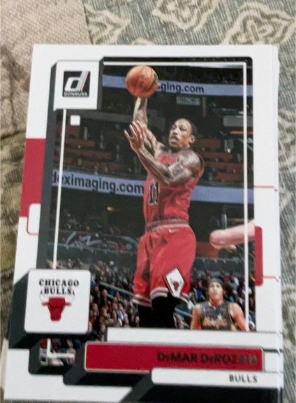 2022-23 Donruss #31 DeMar DeRozan Chicago Bulls — front