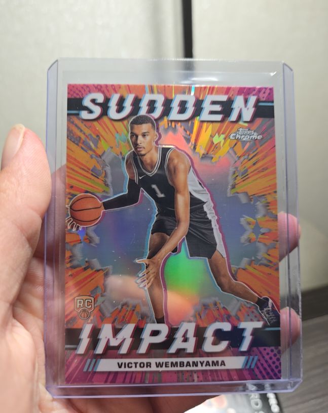 2023-24 Topps Chrome #SI-1 Victor Wembanyama Sudden Impact Rookie Card — front