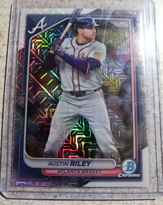 2024 Bowman Chrome #28 Austin Riley Mojo Refractor — front