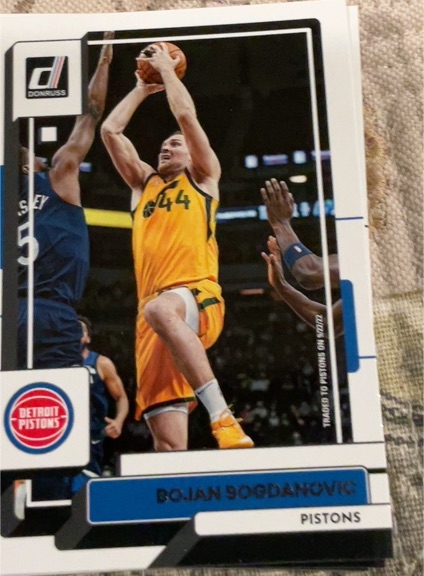 2022-23 Donruss #136 Bojan Bogdanovic — front