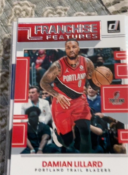 2022-23 Donruss #19 Damian Lillard Franchise Features — front