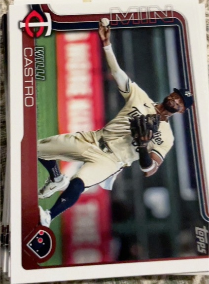 2025 Topps #155 Willi Castro — front