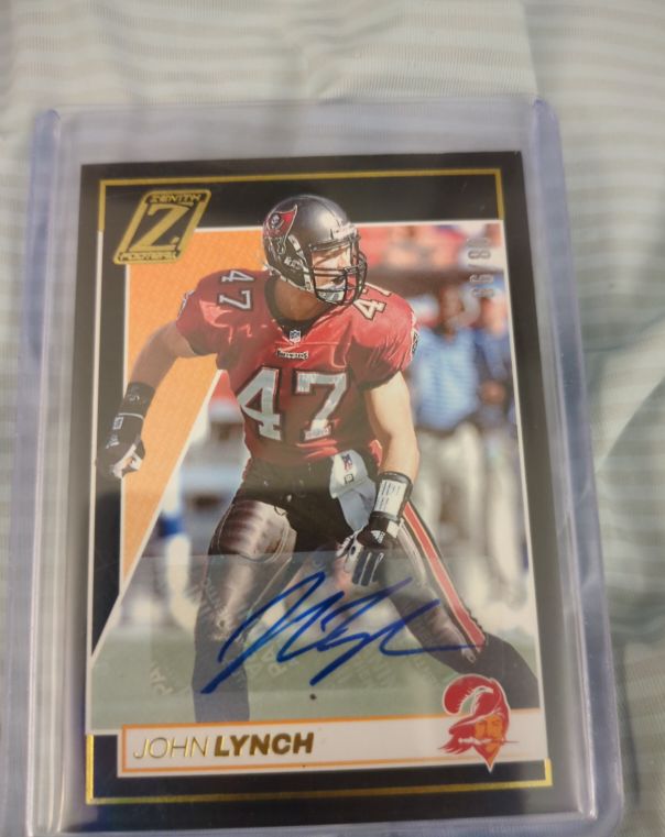 1997 Donruss Zenith #8 John Lynch — front