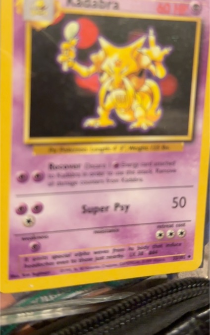 1999 Pokémon #32 Kadabra — front