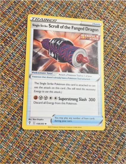 2021 Pokémon Evolving Skies #158 Single Strike Scroll of the Fanged Dragon — front