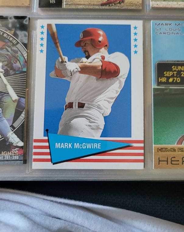 1990 Topps #1 Mark McGwire — front