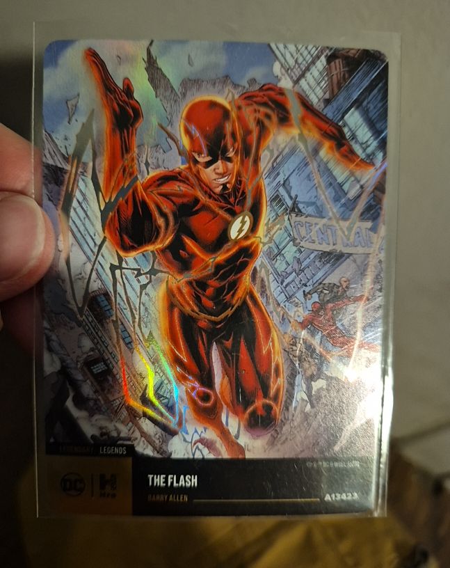 2022 DC Hybrid Legends #A13423 The Flash Barry Allen — front