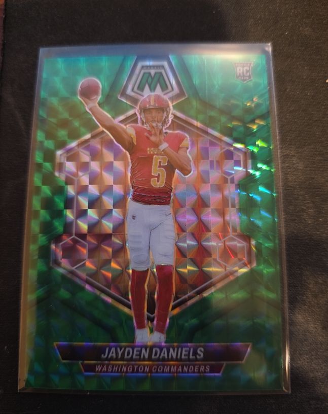 2024 Panini Mosaic #302 Jayden Daniels — front