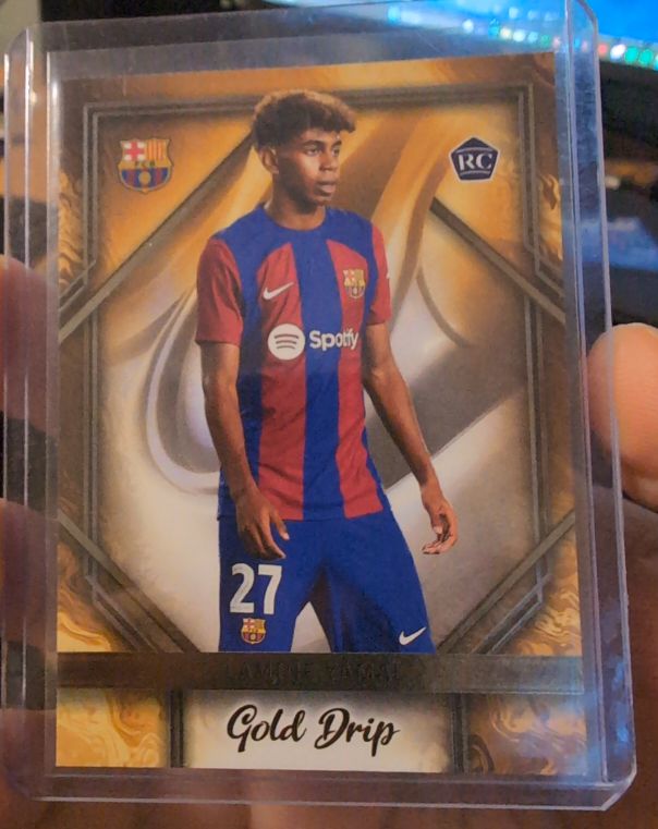 2023-24 Topps FC Barcelona #GD-5 Lamine Yamal Gold Drip Rookie — front