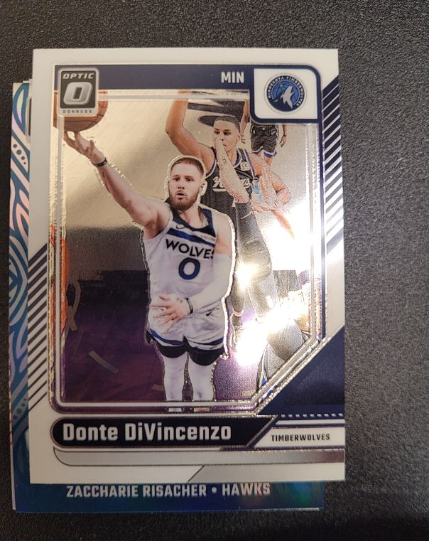 2024-25 Panini Donruss Optic #137 Donte DiVincenzo — front