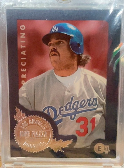 1996 Fleer E-Motion XL #215 Mike Piazza — front