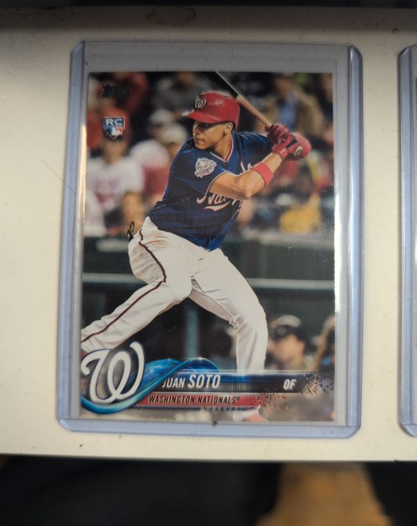 2018 Topps Update #US300 Juan Soto Rookie Card — front
