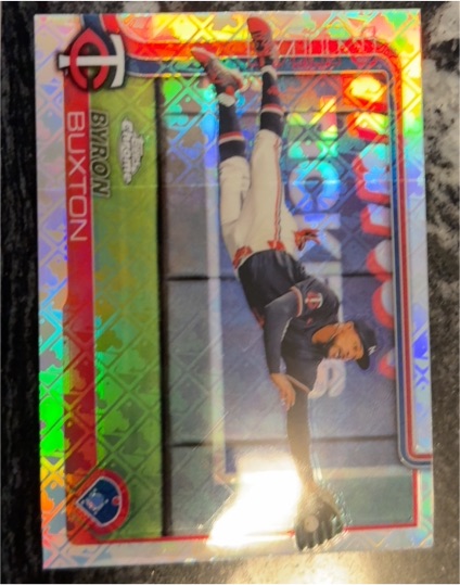 2025 Topps Chrome #172 Byron Buxton — front