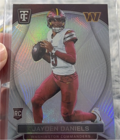 2024 Panini Totally Certified #138 Jayden Daniels — front