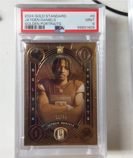2024 Gold Standard #8 Jayden Daniels Golden Portraits — front
