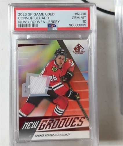 2023 SP Game Used #NG-16 Connor Bedard New Grooves Blackhawks Jersey — front