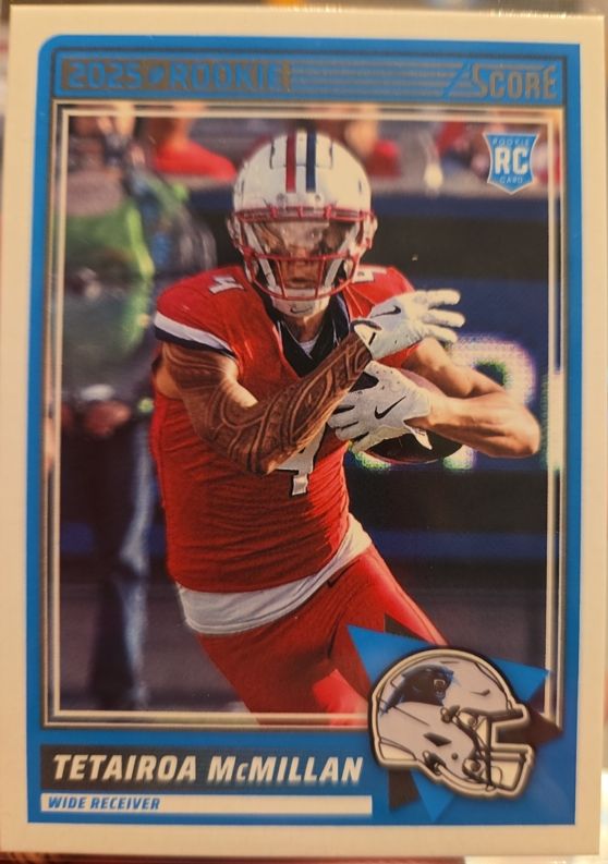 2025 Panini Score #17 Tetairoa McMillan — front