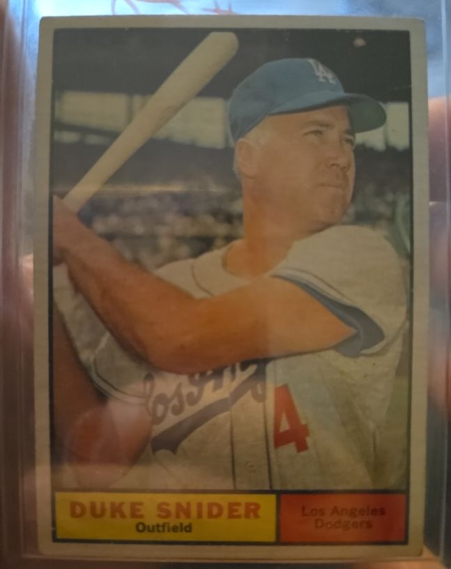 1961 Topps #443 Duke Snider — front