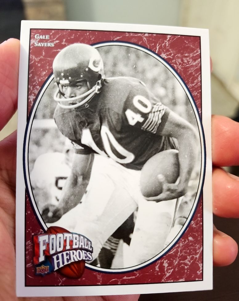 2008 Upper Deck Football Heroes #245 Gale Sayers — front