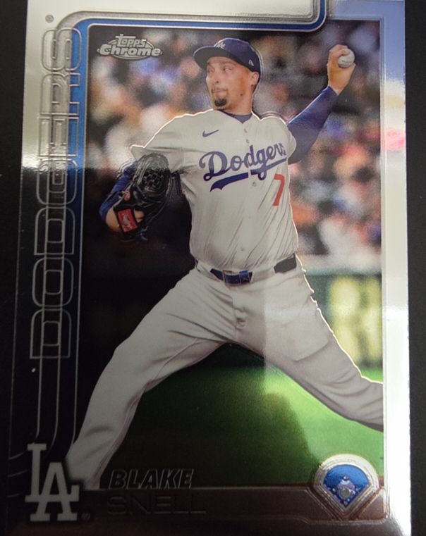 2025 Topps Chrome #175 Blake Snell — front