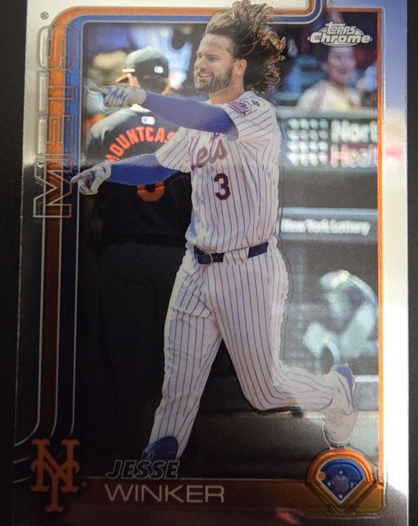 2025 Topps Chrome #180 Jesse Winker — front